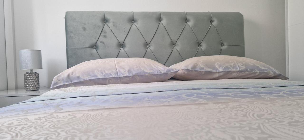 Apartmani Assa Krk Кърк Екстериор снимка