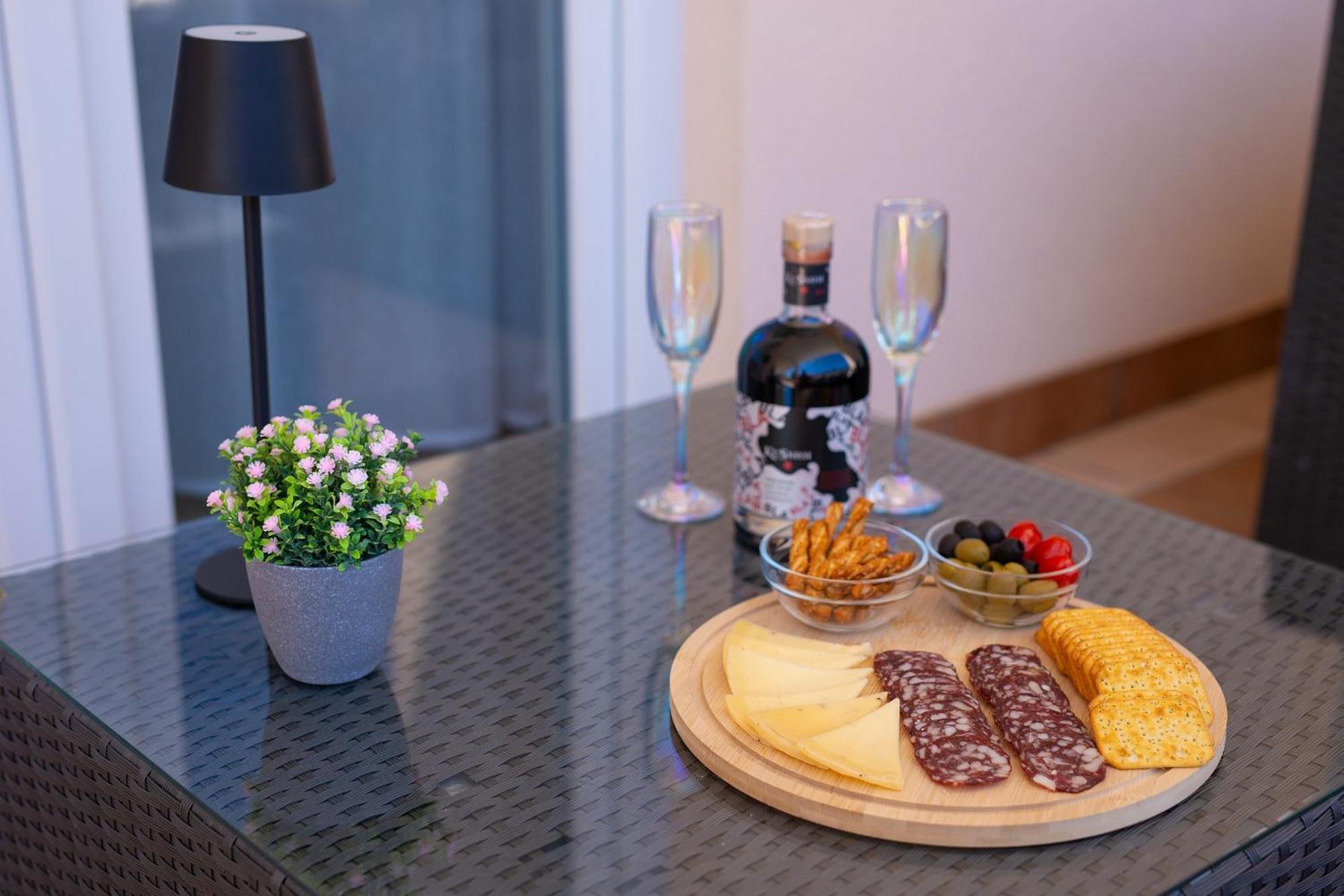 Apartmani Assa Krk Кърк Екстериор снимка