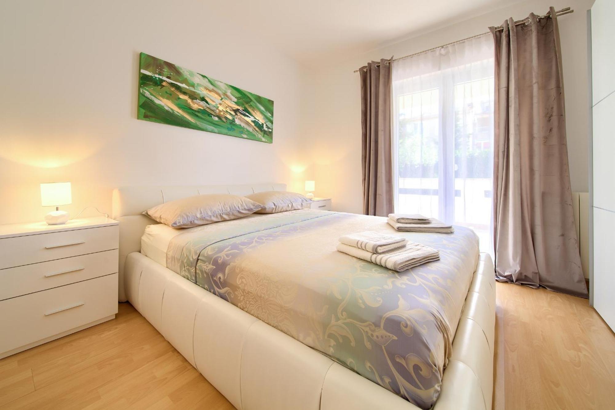 Apartmani Assa Krk Кърк Екстериор снимка