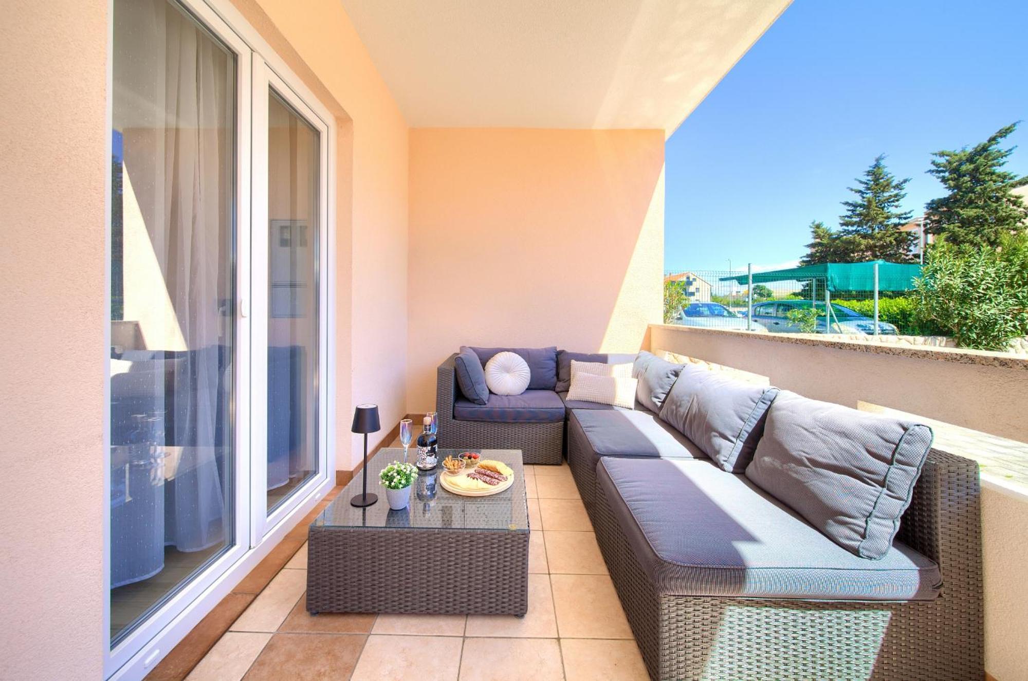 Apartmani Assa Krk Кърк Екстериор снимка